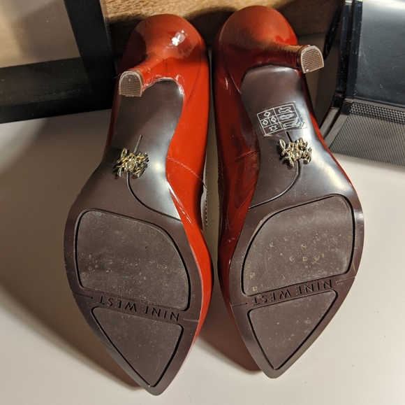Red leather Nine West Love Fury Pumps - Picture 6 of 6